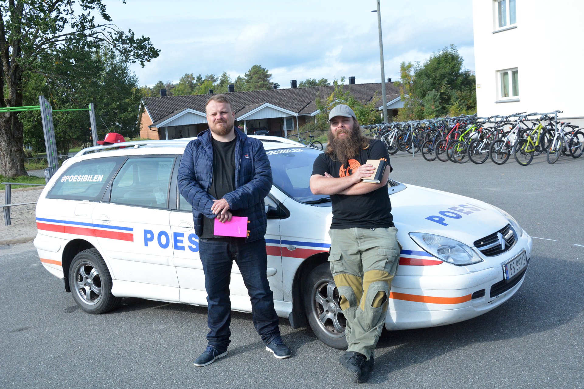 Poesibilen, Menstad Ungdomskole Av Sindre Solli,Småttv2 W1920