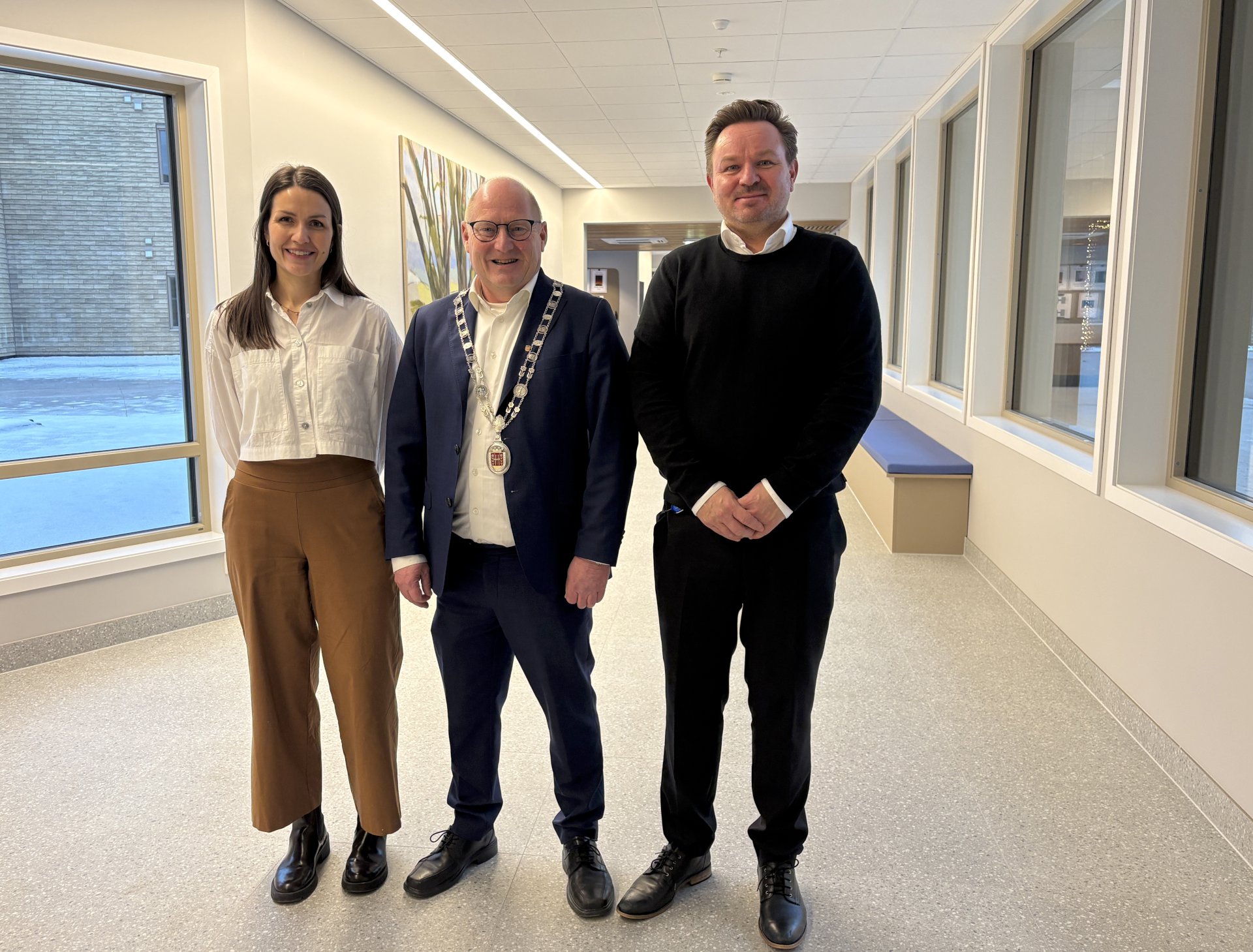 Prosjektleder Unni H. Melby, varaordfører Jørn Inge Næss og enhetsleder Jøran H. Eriksrød.