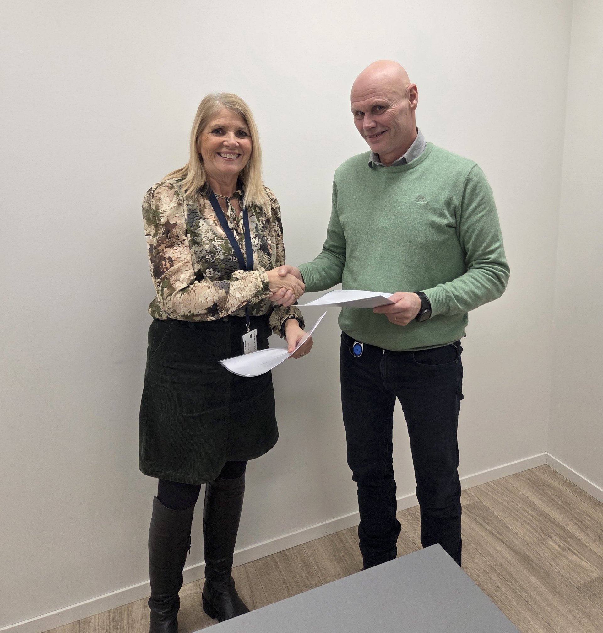 Har valgt entreprenør